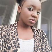 Étudiante de deuxième année, disponible pour donner des cours